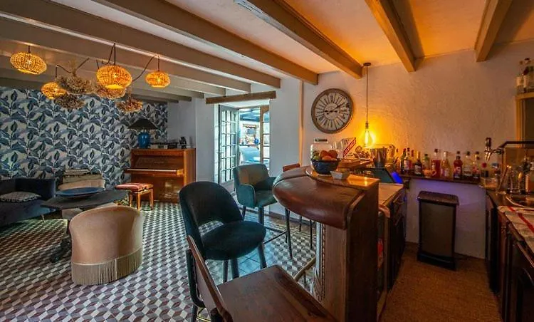 La Demeure Des Poetes Chambres D'Hotes Mouzieys-Panens Frankrijk
